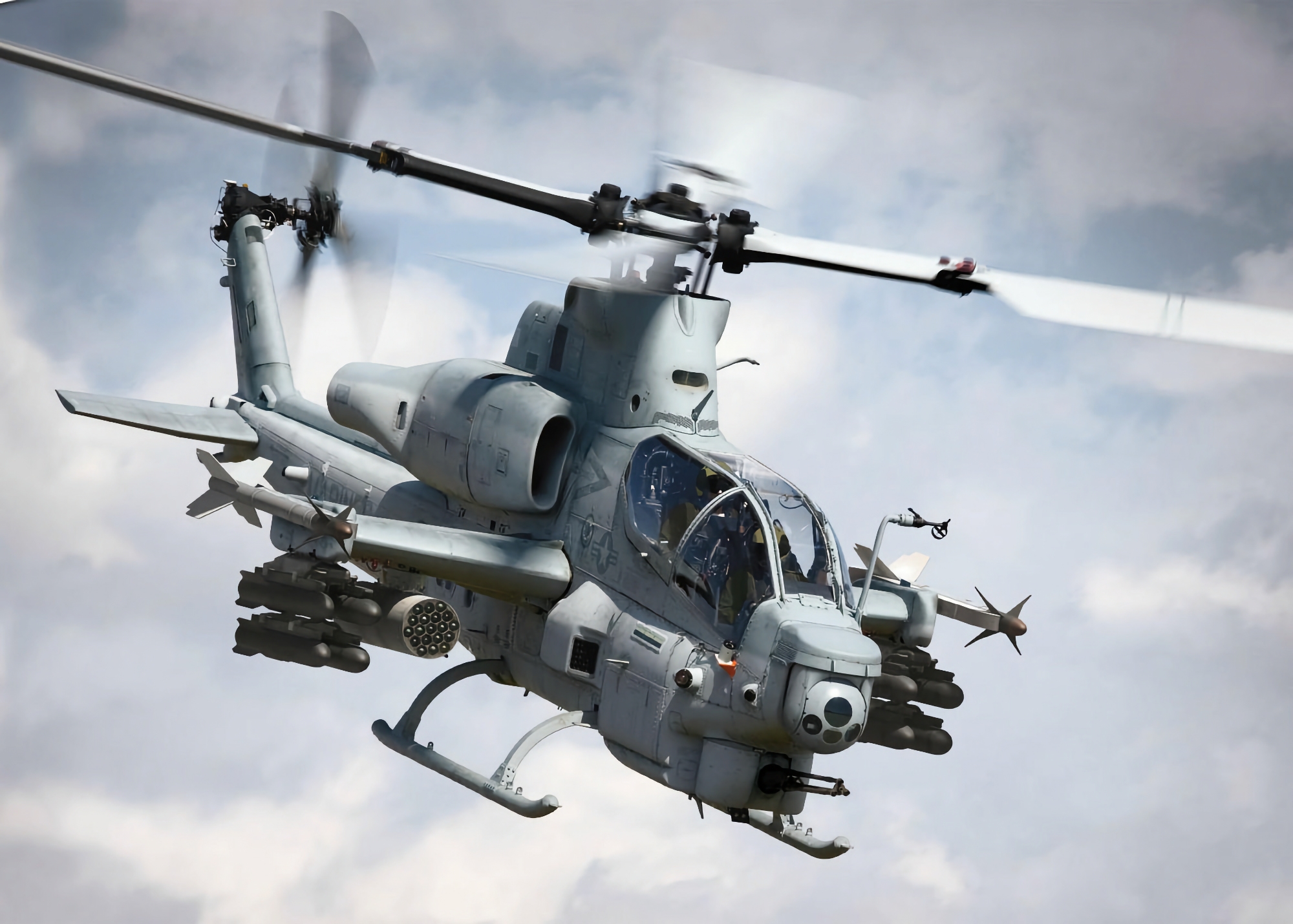 EUA aprovam venda de 12 helicópteros de ataque AH-1Z Viper para a Eslováquia