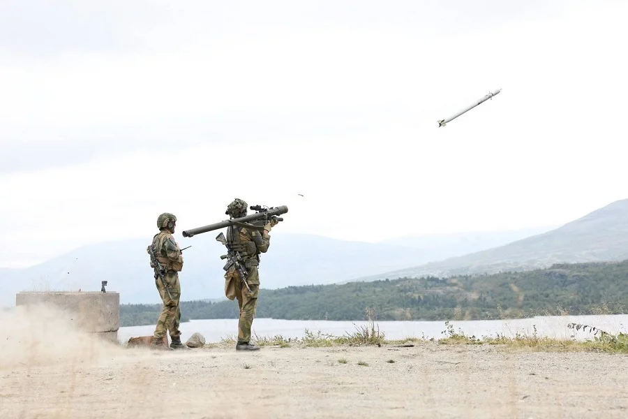 Forças Armadas Norueguesas testam novo sistema de defesa aérea Piorun pela primeira vez (vídeo)