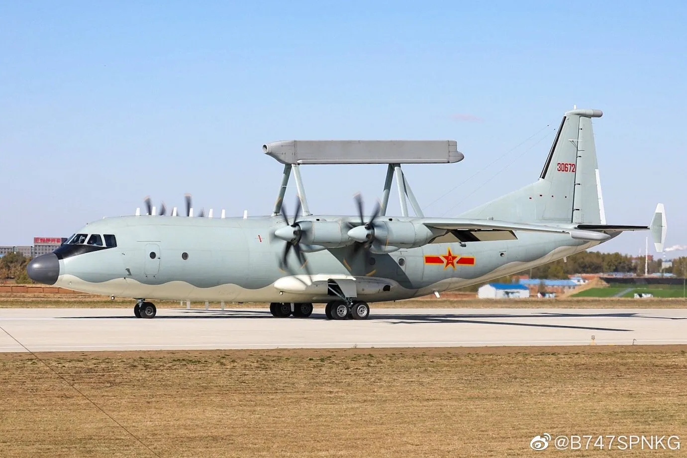 Aeronave de reconhecimento de rádio chinesa Y-9LG avistada durante exercícios na Tailândia