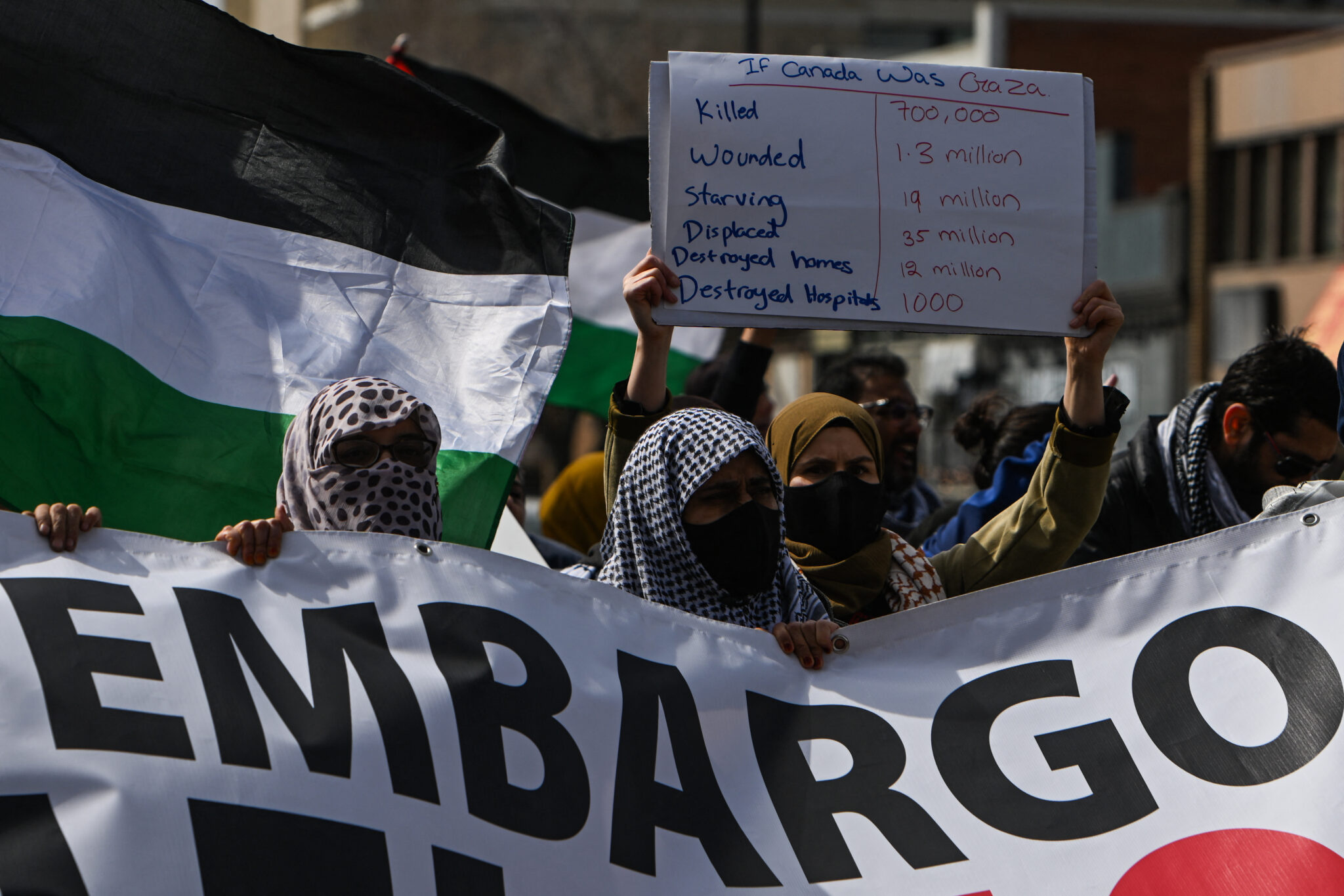 Canadá bloqueia venda de armas a Israel